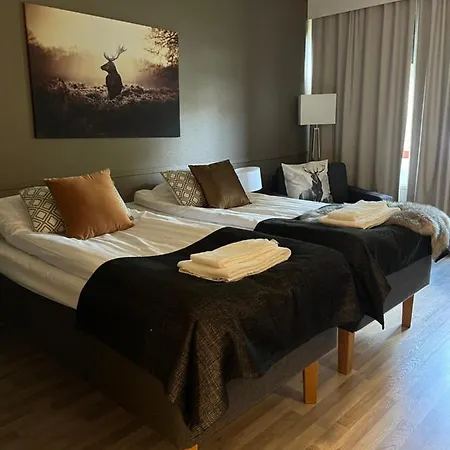 Ellivuori Suurempi Hotellihuone 24m2 Jaervinaekoealalla Hyvae Varustelu Appartement Sastamala