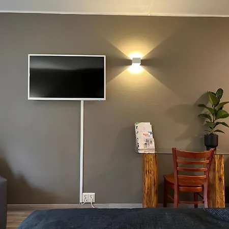 Διαμέρισμα Ellivuori Suurempi Hotellihuone 24m2 Jaervinaekoealalla Hyvae Varustelu *